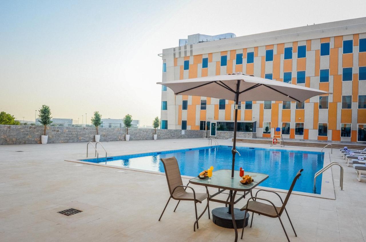 Vogo Grand Hotel Formerly Best Western Plus Hotel Dubai Academic City Luaran gambar
